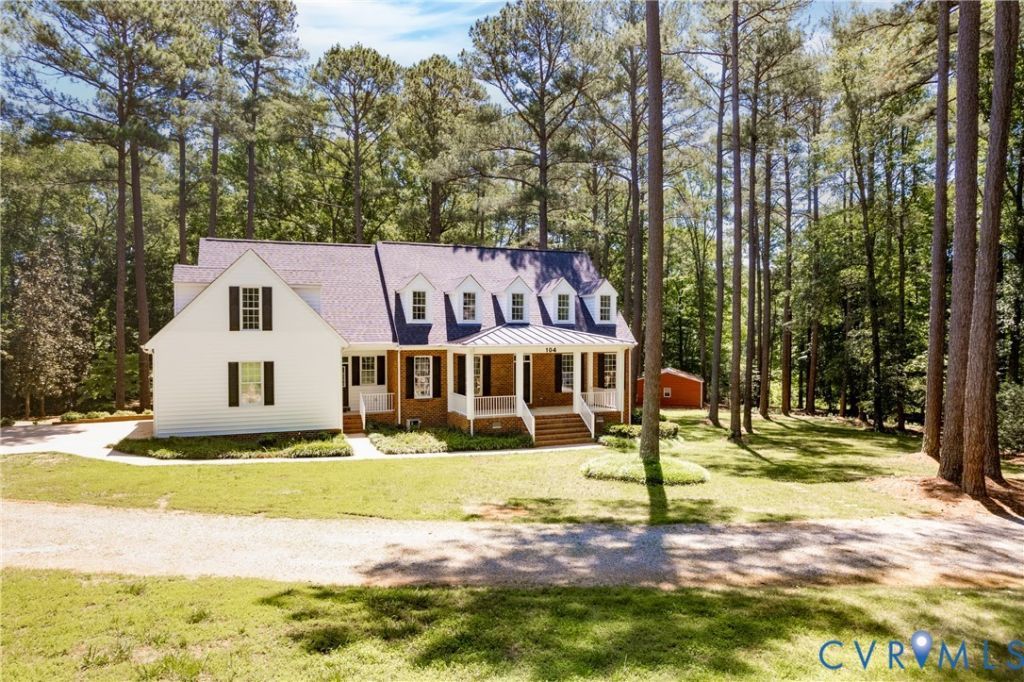 104 Petersburg Road Powhatan, VA 23139