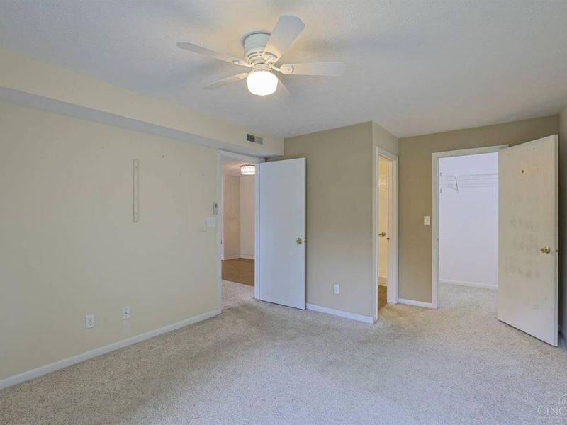 5984 Meadowcreek Drive, Unit 6, Miami Twp, OH 45150 Photo 15