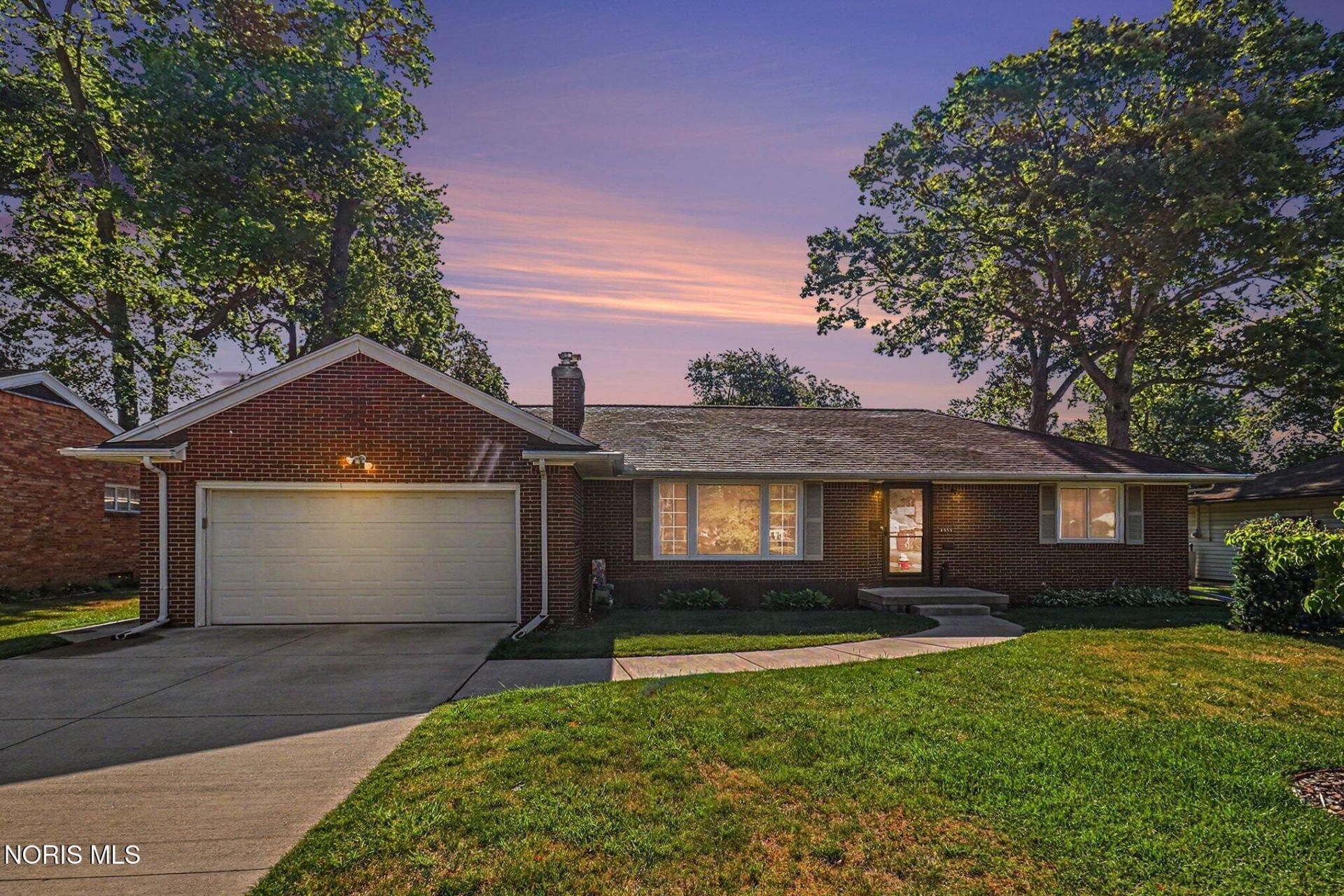 4854 Clover Lane, Toledo, OH 43623 Main Photo