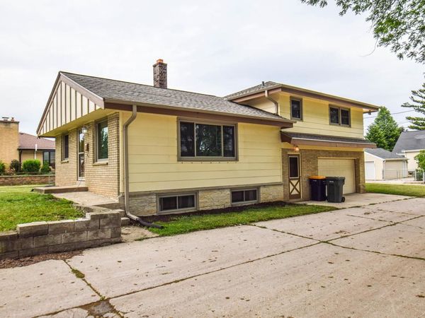 836 S 95th STREET, West Allis, WI 53214