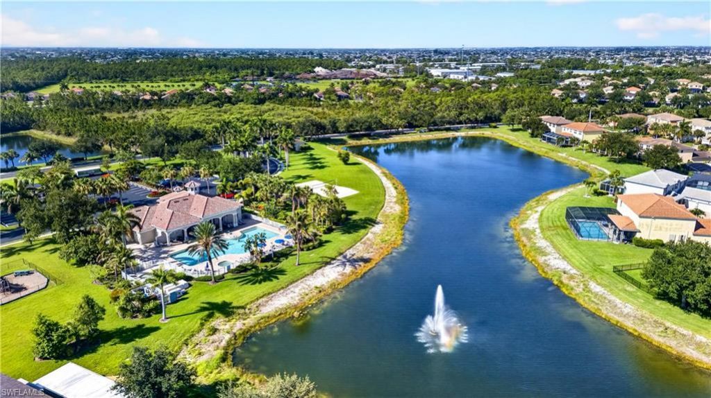 2659 Amber Lake Dr, Cape Coral, FL 33909 Photo