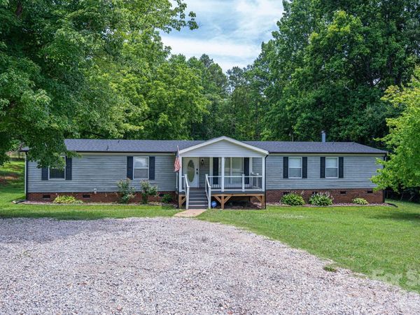 1002 Kiser Road , Bessemer City, NC 28016