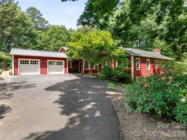 350 Shasta Lane, Charlotte, NC 28211