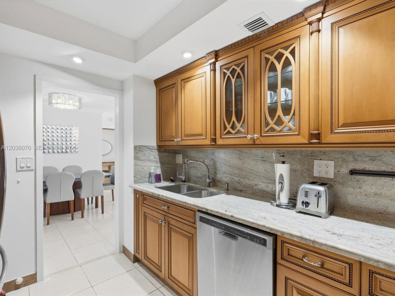 2030 S Ocean Dr, Unit 1123, Hallandale Beach, FL 33009 Photo