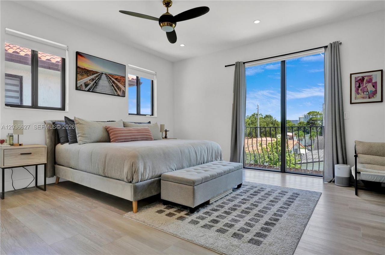 3022 SW 17th St , Unit 3022, Miami, FL 33145 Photo