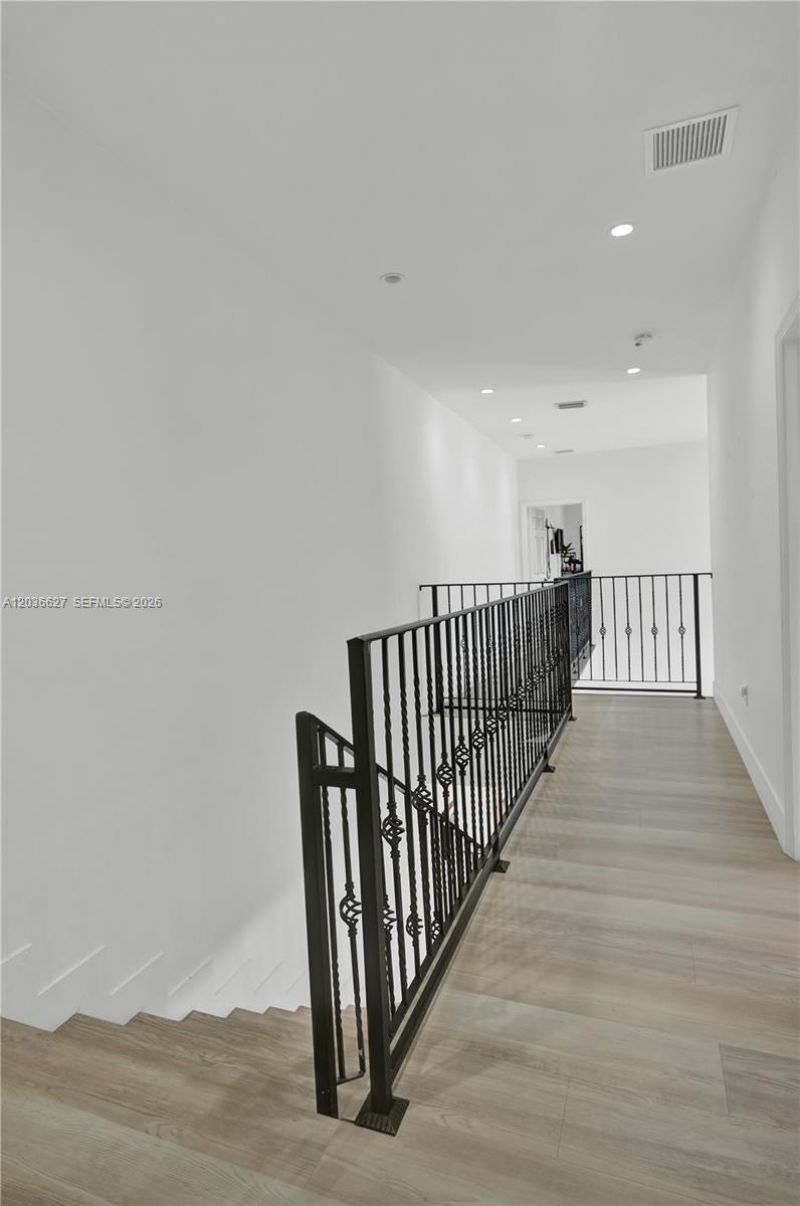 3022 SW 17th St , Unit 3022, Miami, FL 33145 Photo