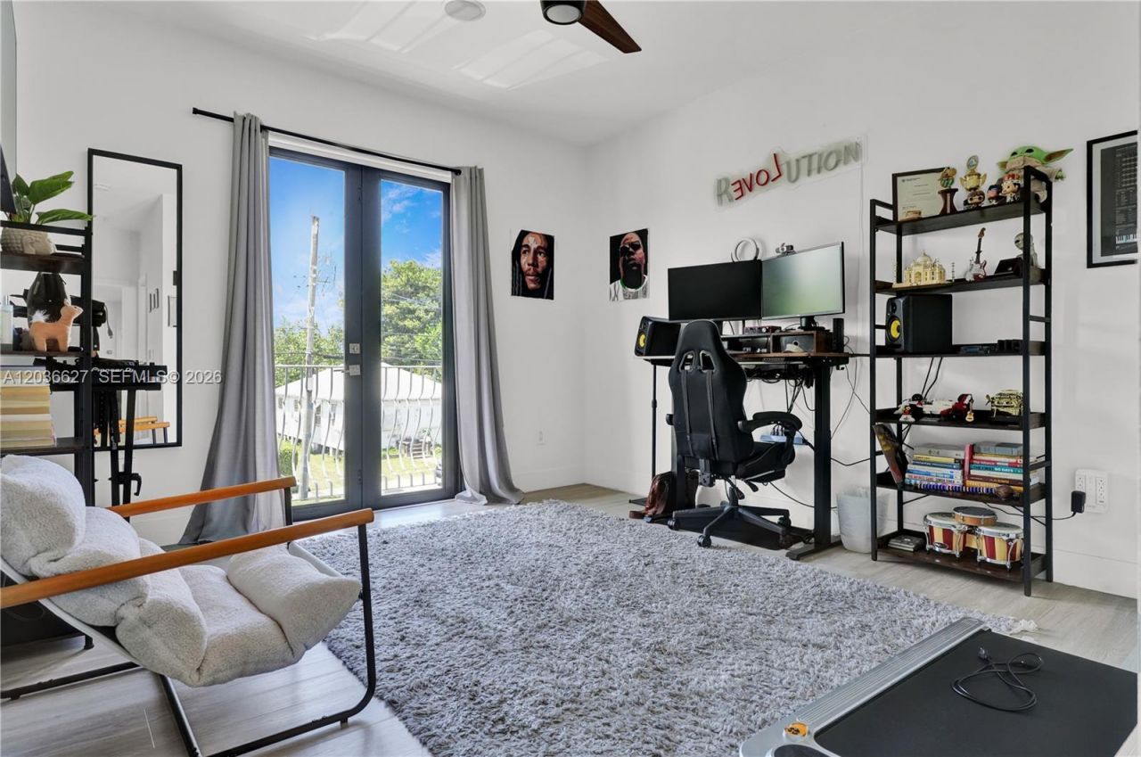 3022 SW 17th St , Unit 3022, Miami, FL 33145 Photo