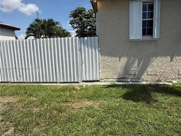 8281 SW 28th St , Unit A, Miami, FL 33155