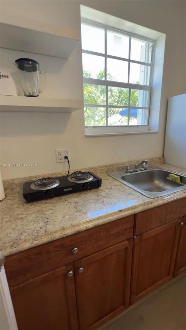 8281 SW 28th St , Unit A, Miami, FL 33155 Photo