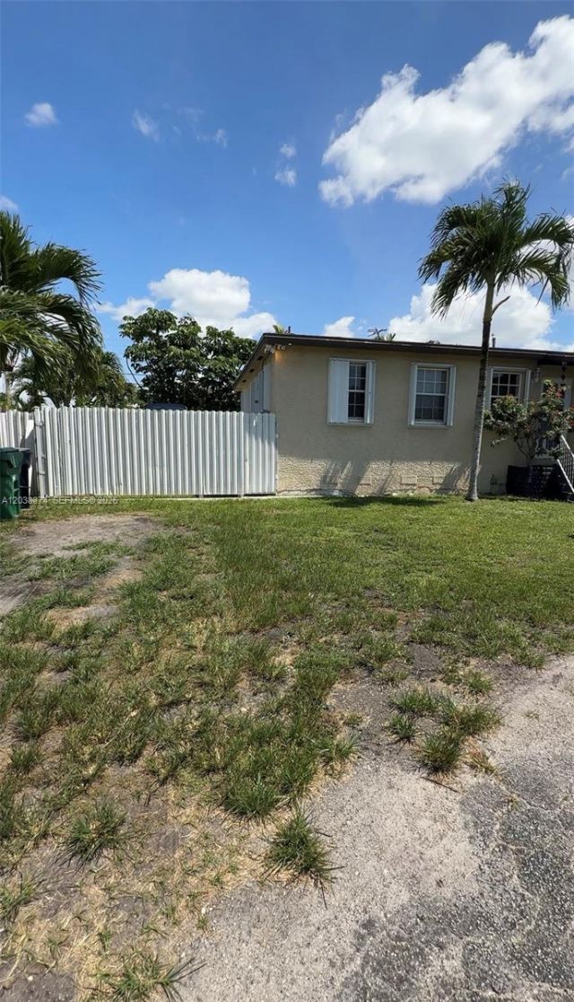 8281 SW 28th St , Unit A, Miami, FL 33155 Photo