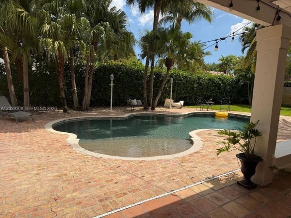 11521 SW 98th Ct , Miami, FL 33176