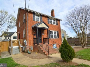 2441 N MCKINLEY STREET, ARLINGTON, VA 22207