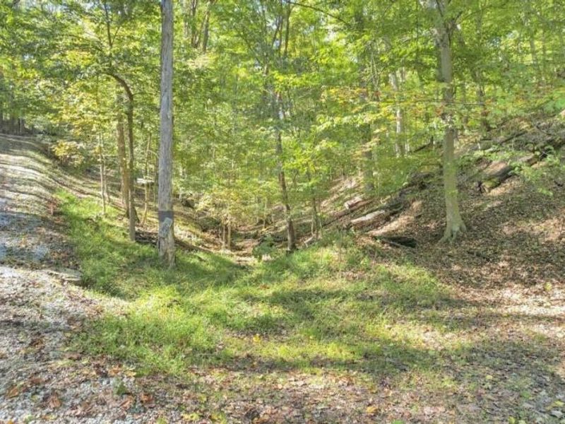 1832 Piegan Court , Logan, OH 43138 Photo 8