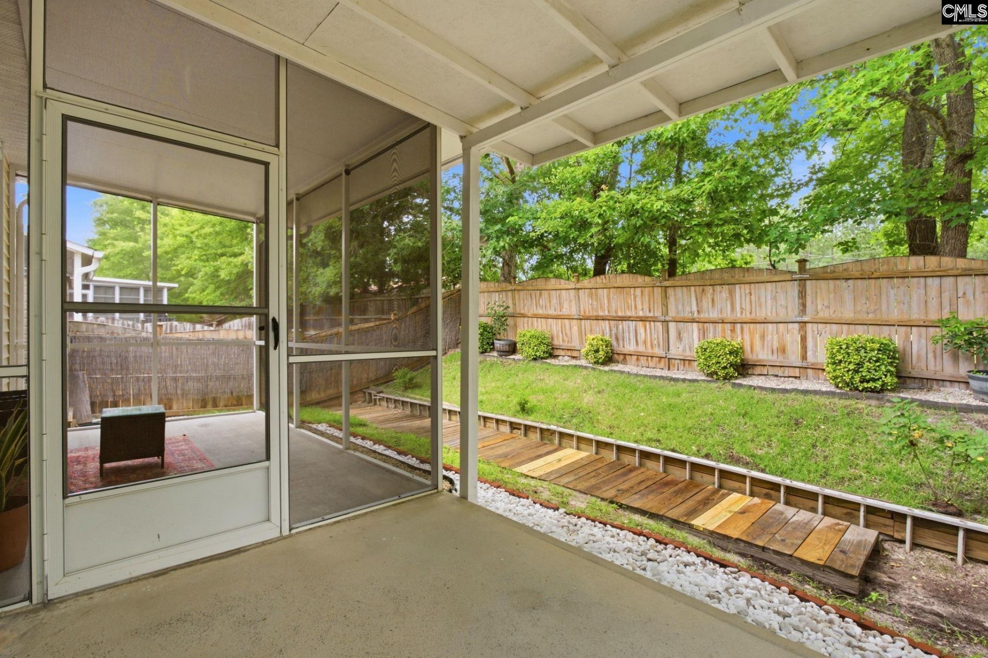 157 Autumn Stroll Court  Photo 24