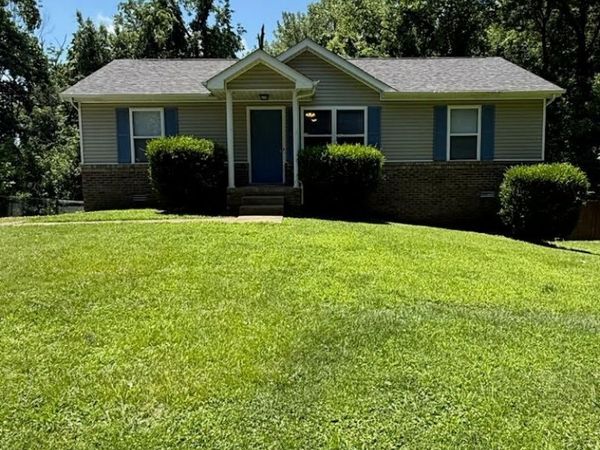 94 Saratoga Dr , Clarksville, TN 37042