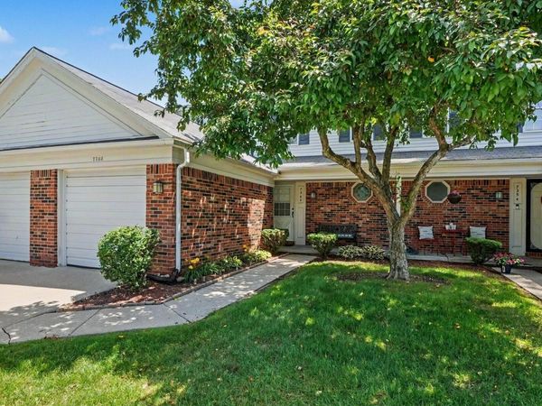 7360 S Kingston Court, Unit 23, Westland, MI 48185