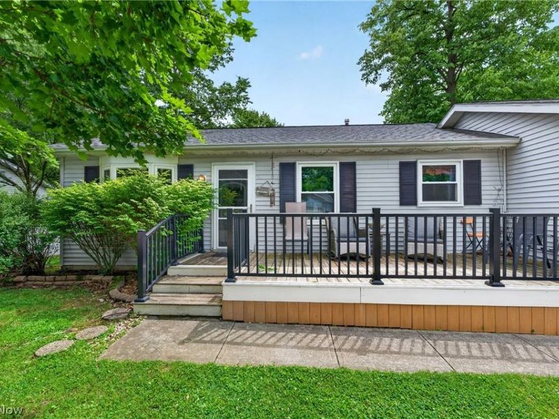 339 Horseshoe Drive , Lagrange, OH 44050 Photo 1