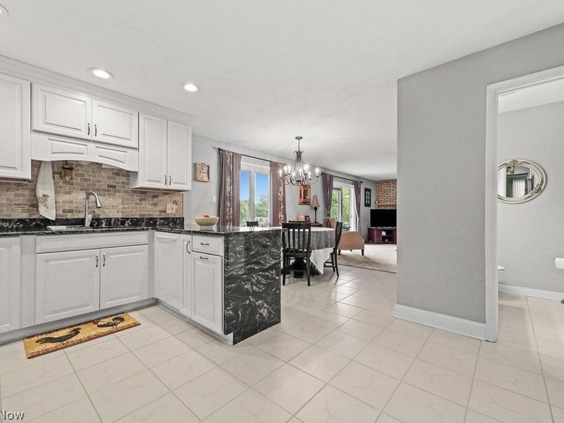 7159 Rustic Oval , Independence, OH 44131 Photo 9