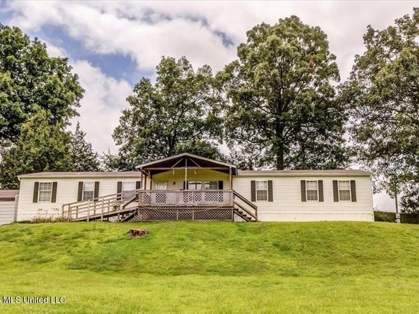 2041 King Road, Southaven, MS 38671