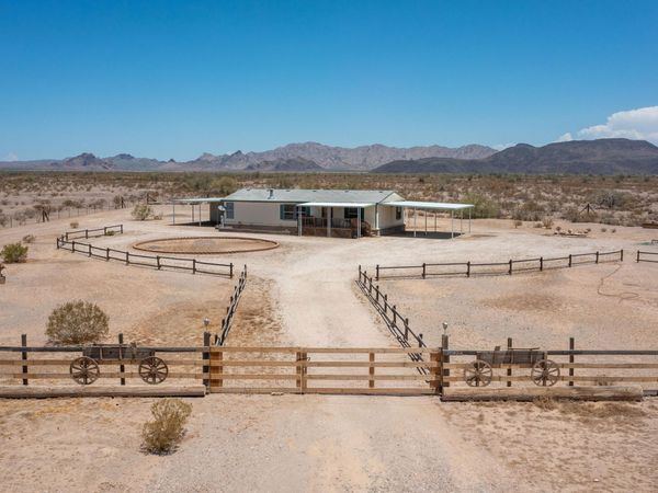 39312 W NORTHERN Avenue, Tonopah, AZ 85354