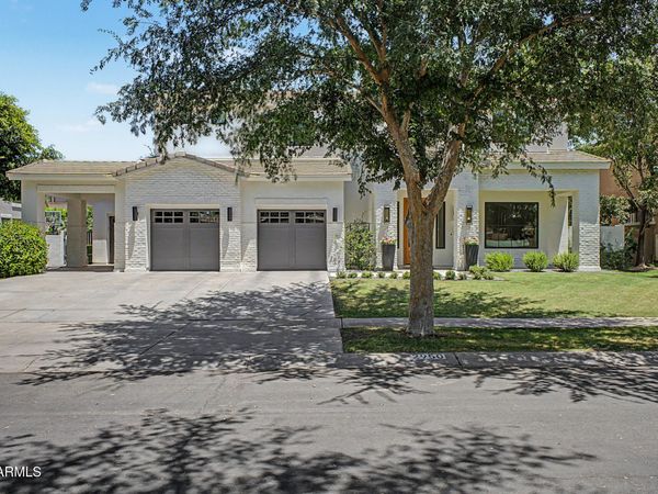 2950 E COMSTOCK Drive, Gilbert, AZ 85296