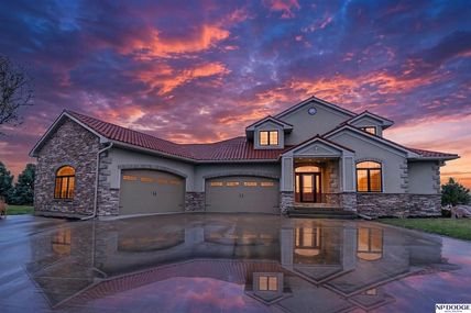 28001 Heron Circle, Valley, NE 68064