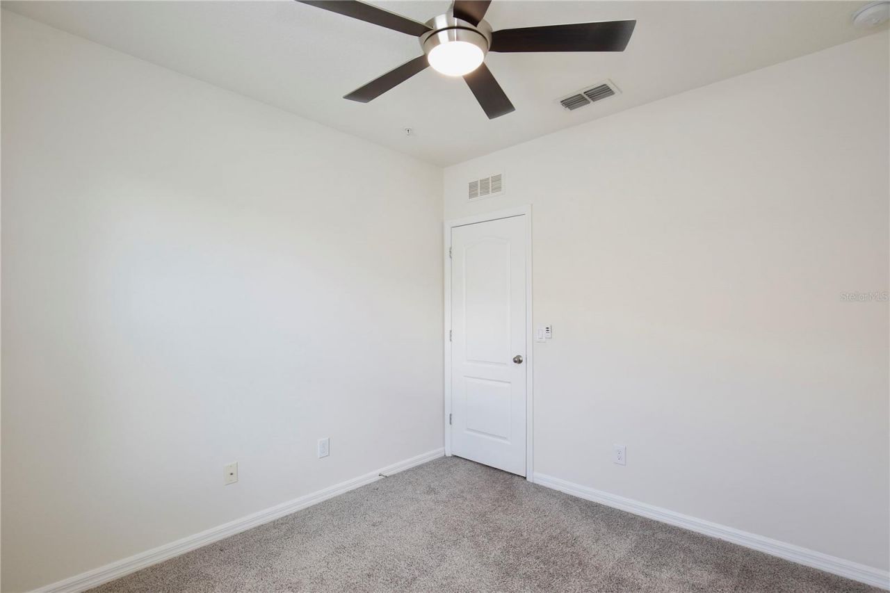 3520 Seneca Club Loop, Unit 51-102, Orlando, FL 32808 Photo