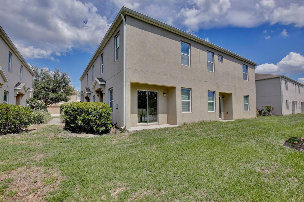 3520 Seneca Club Loop, Unit 51-102, Orlando, FL 32808 Photo