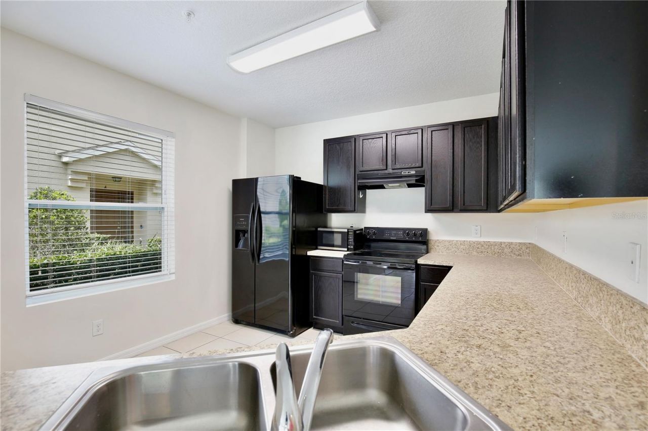 3520 Seneca Club Loop, Unit 51-102, Orlando, FL 32808 Photo