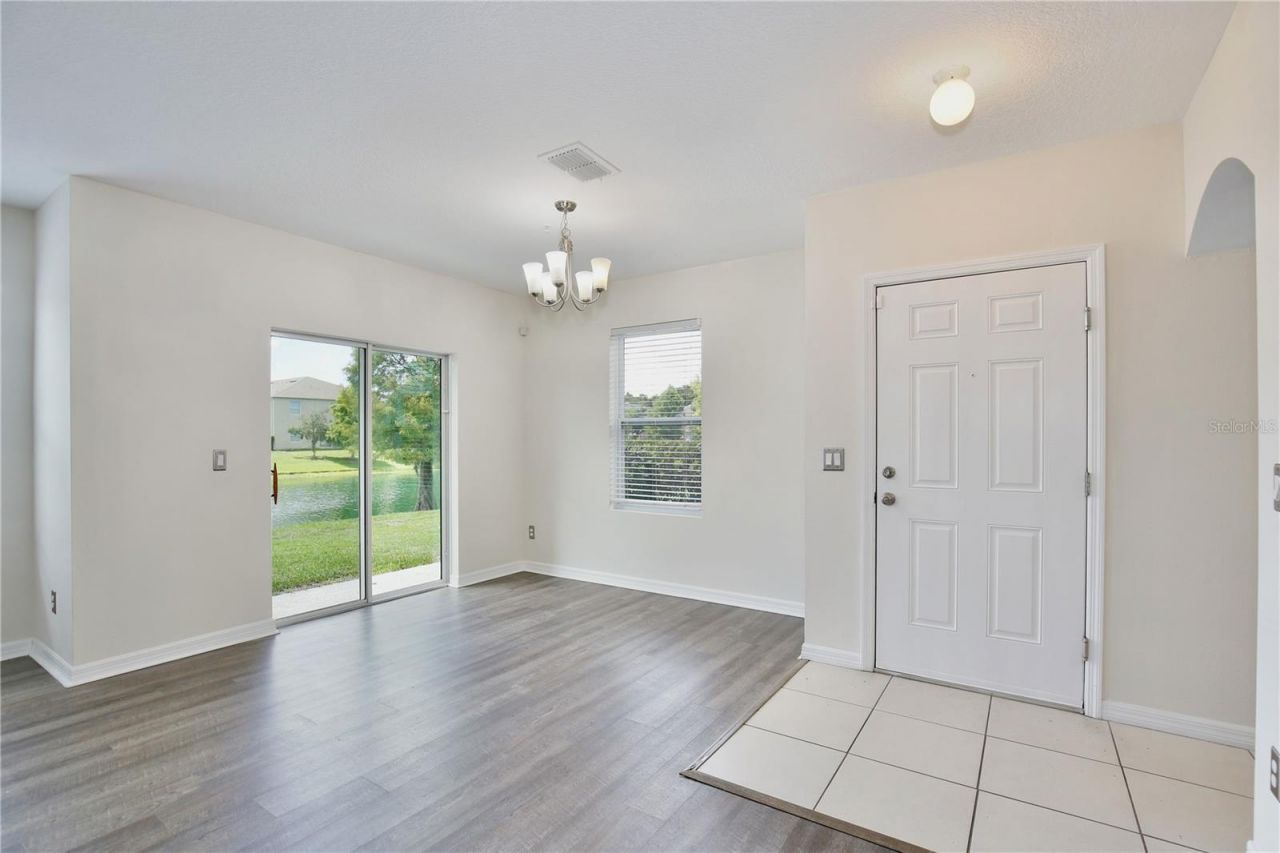 3520 Seneca Club Loop, Unit 51-102, Orlando, FL 32808 Photo