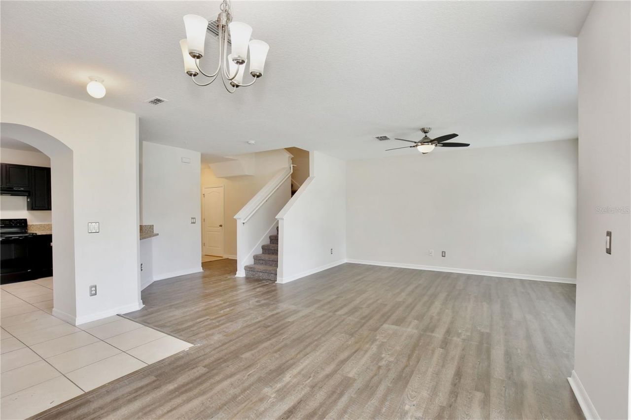 3520 Seneca Club Loop, Unit 51-102, Orlando, FL 32808 Photo