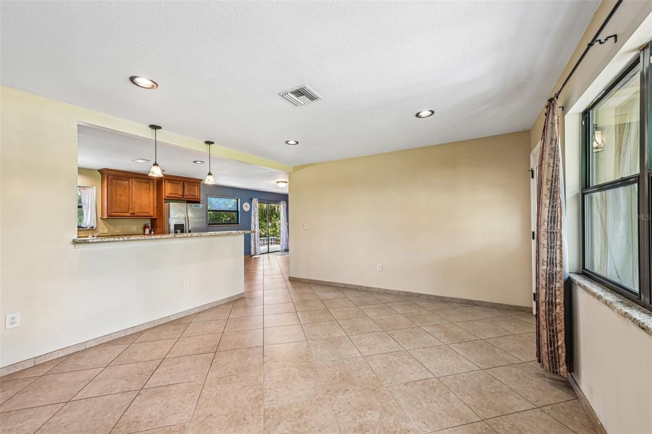 3304 Swaan Lane , Sarasota, FL 34235 Photo