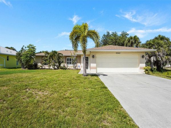 2240 GENTIAN ROAD, VENICE, FL 34293