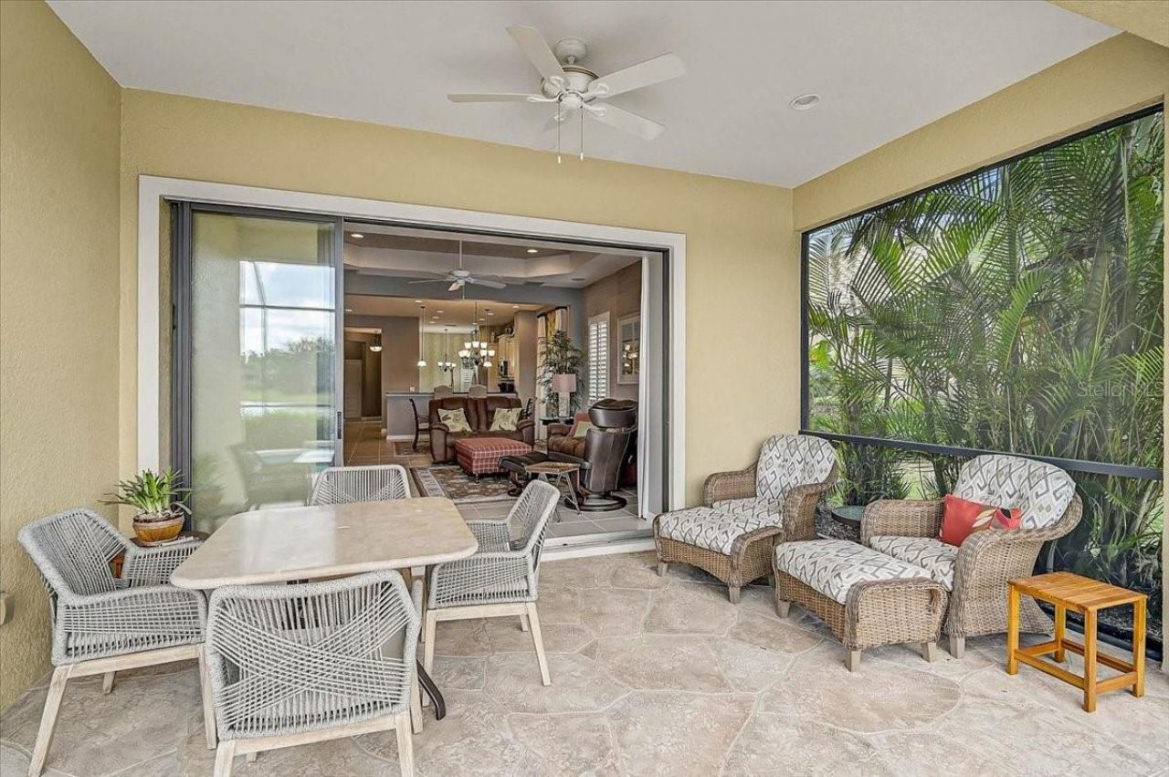 14326 Stirling Drive , Bradenton, FL 34202 Photo