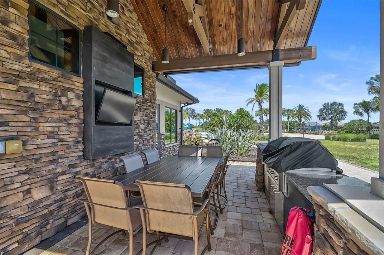 14326 Stirling Drive , Bradenton, FL 34202 Photo