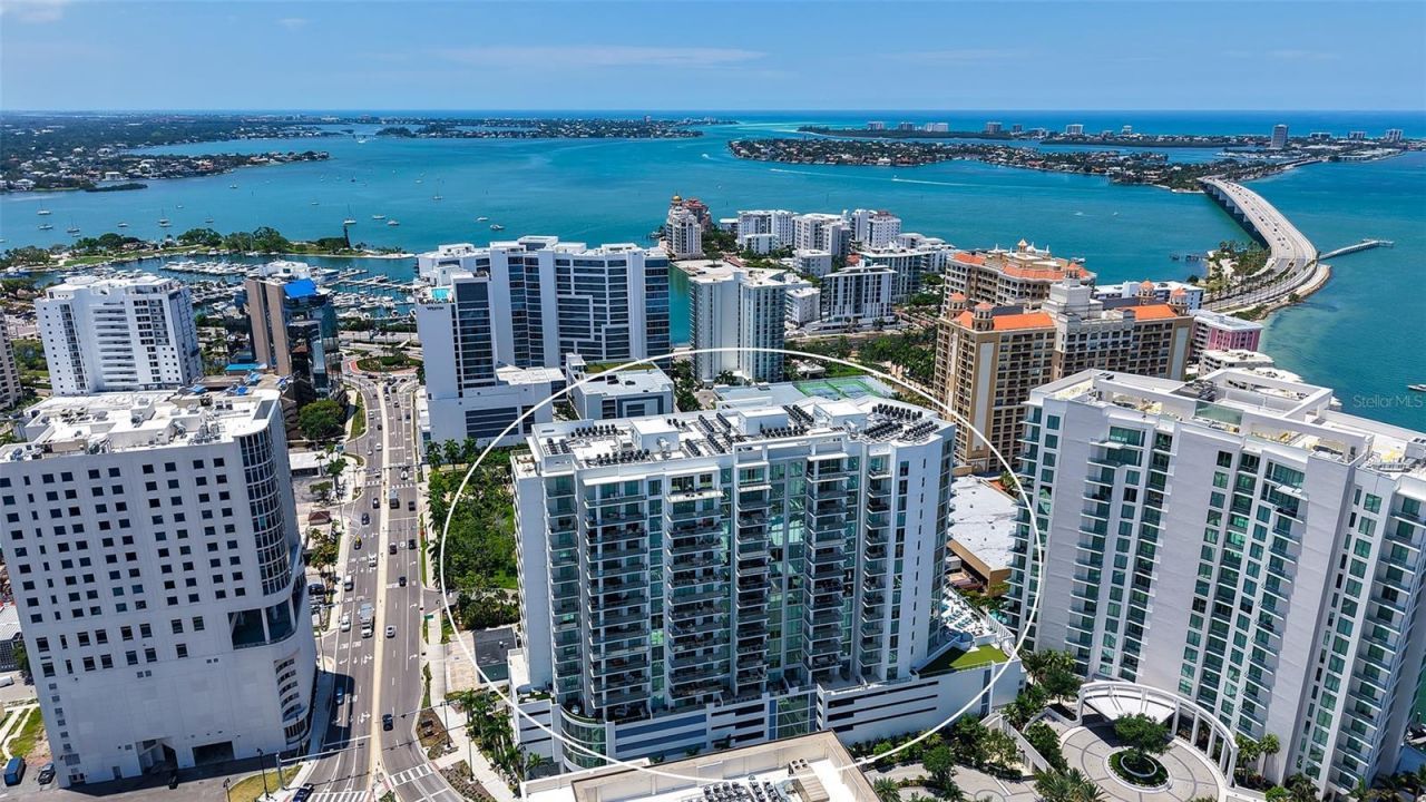 301 Quay Commons, Unit 1007, Sarasota, FL 34236 Photo