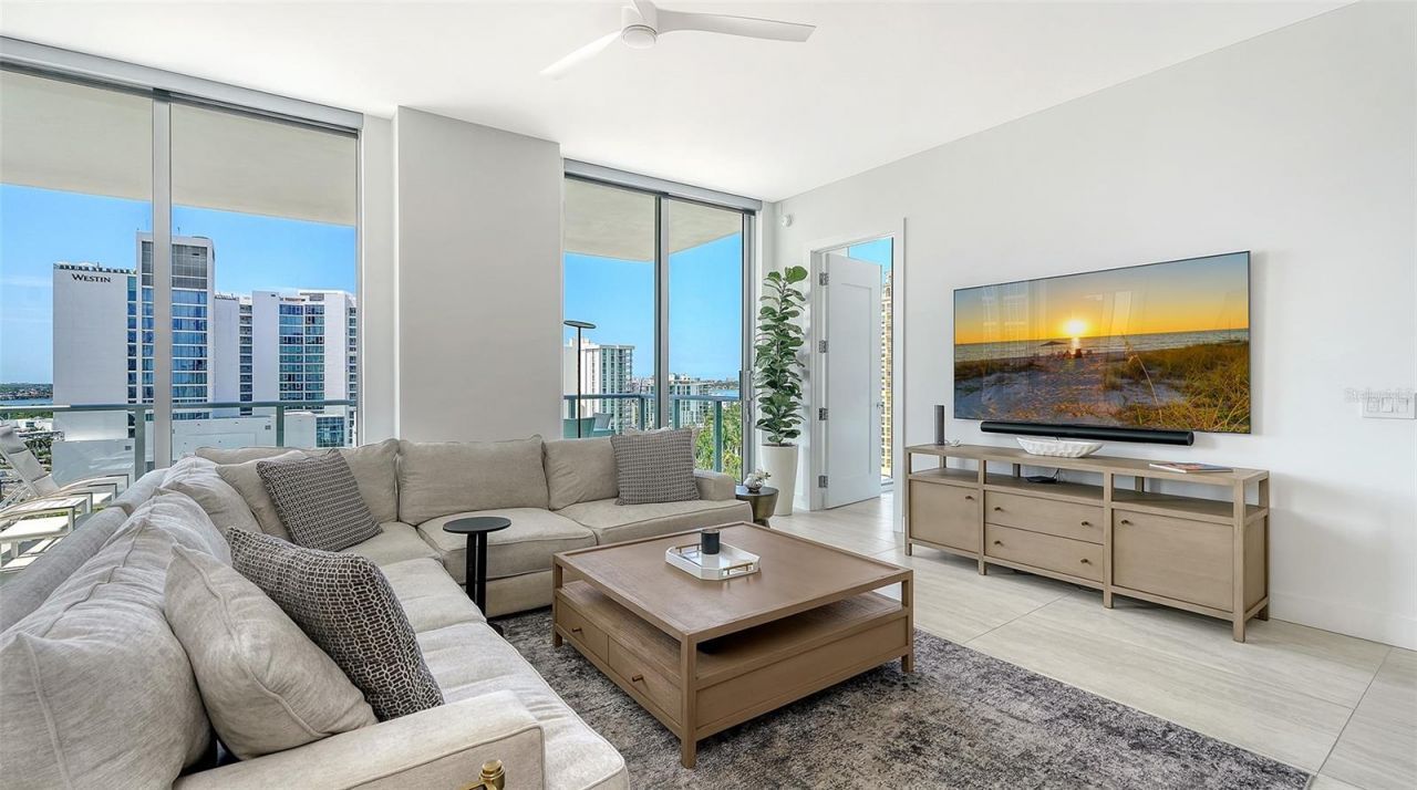 301 Quay Commons, Unit 1007, Sarasota, FL 34236 Photo