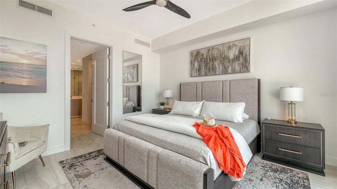 301 Quay Commons, Unit 1007, Sarasota, FL 34236 Photo