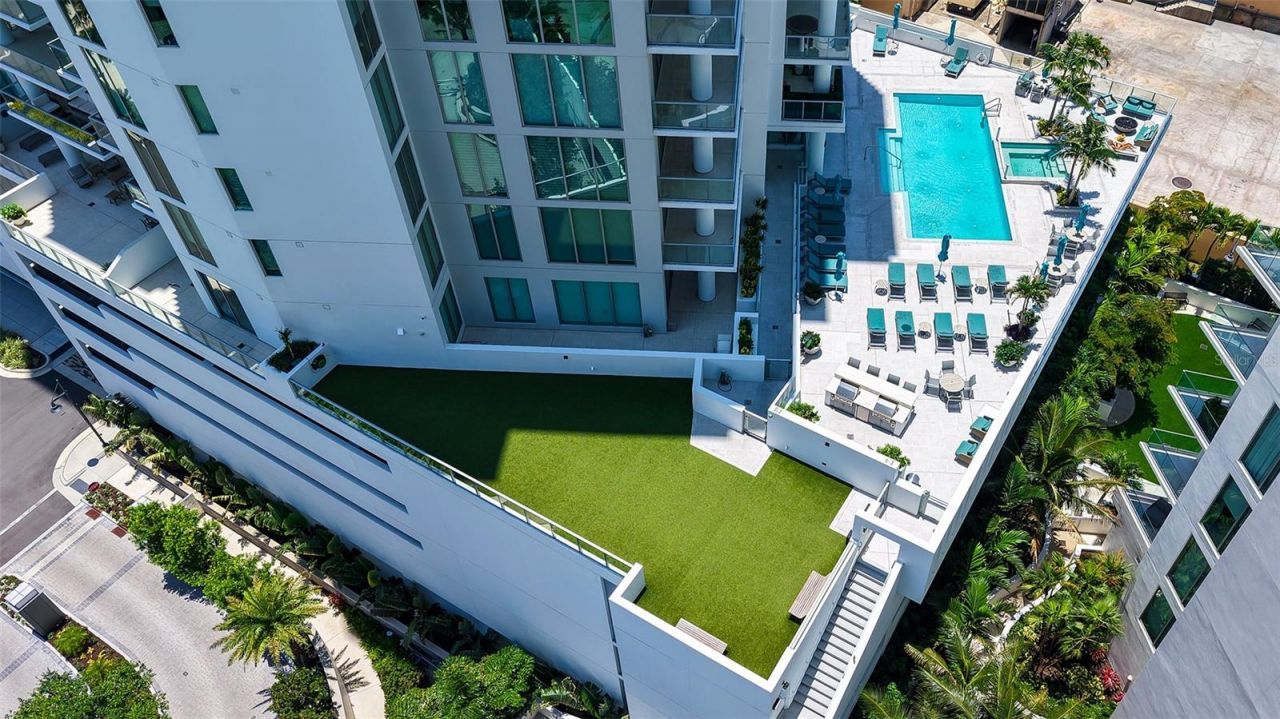 301 Quay Commons, Unit 1007, Sarasota, FL 34236 Photo