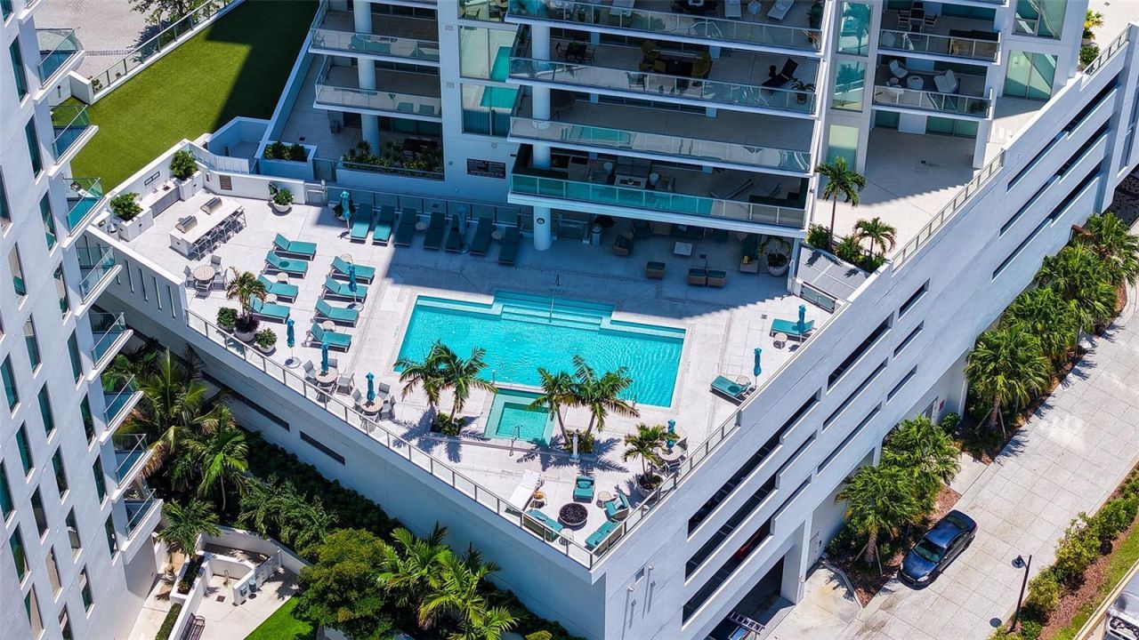 301 Quay Commons, Unit 1007, Sarasota, FL 34236 Photo