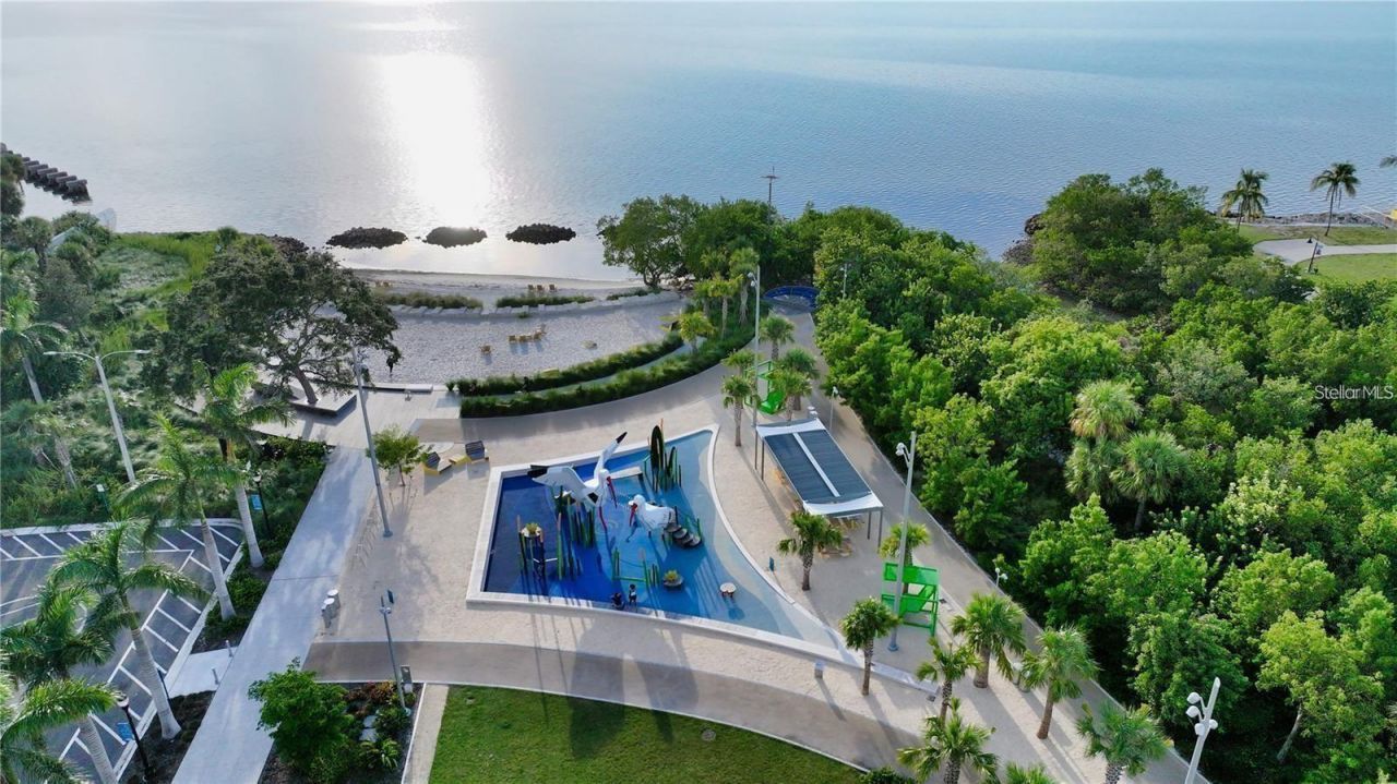301 Quay Commons, Unit 1007, Sarasota, FL 34236 Photo