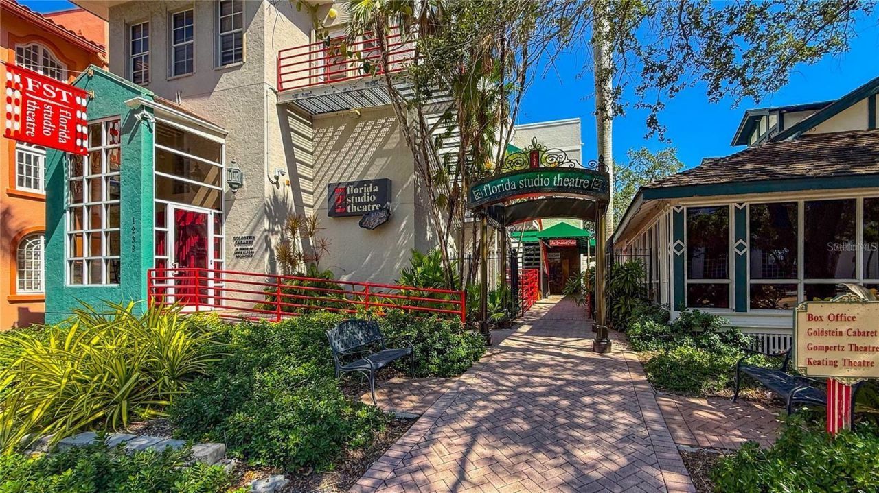 301 Quay Commons, Unit 1007, Sarasota, FL 34236 Photo
