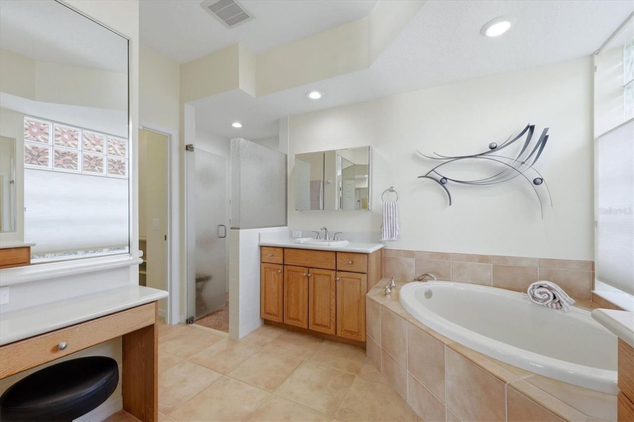 6610 Windjammer Place, Lakewood Ranch, FL 34202 Photo