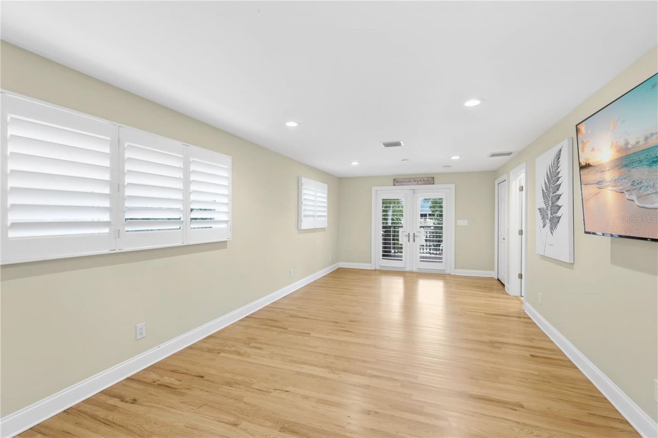 662 Apalachee Circle Ne, Saint Petersburg, FL 33702 Photo