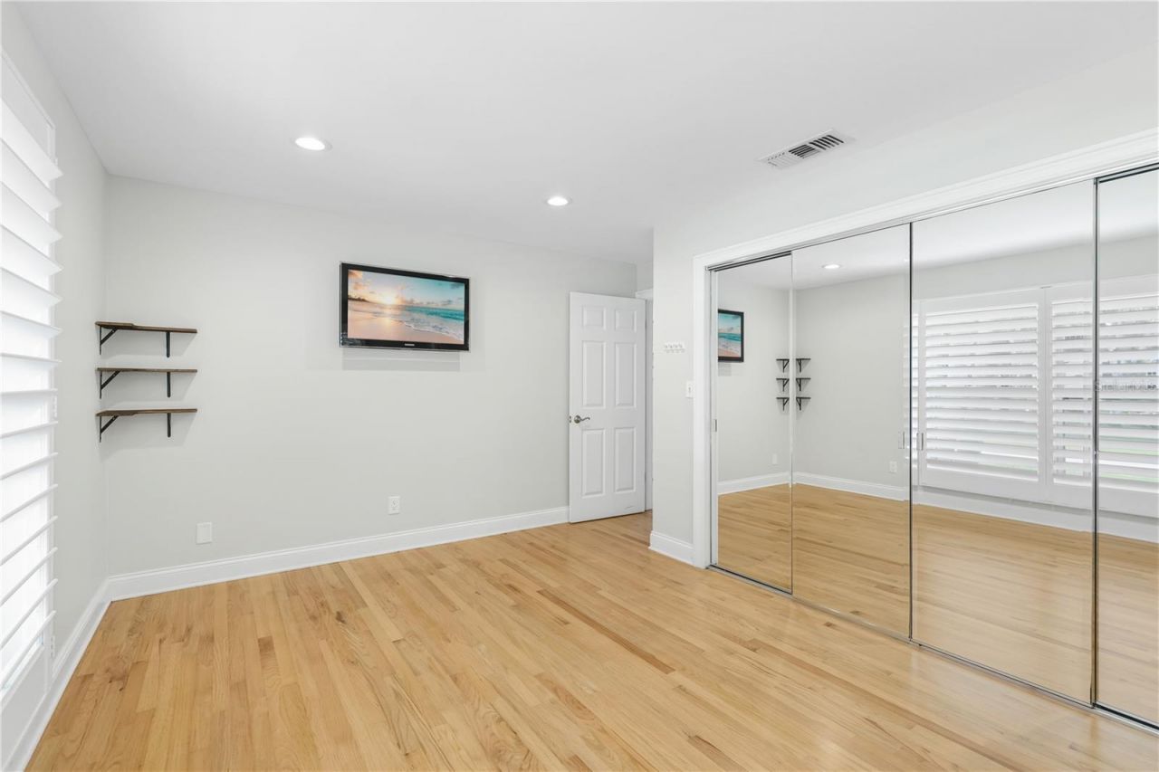 662 Apalachee Circle Ne, Saint Petersburg, FL 33702 Photo