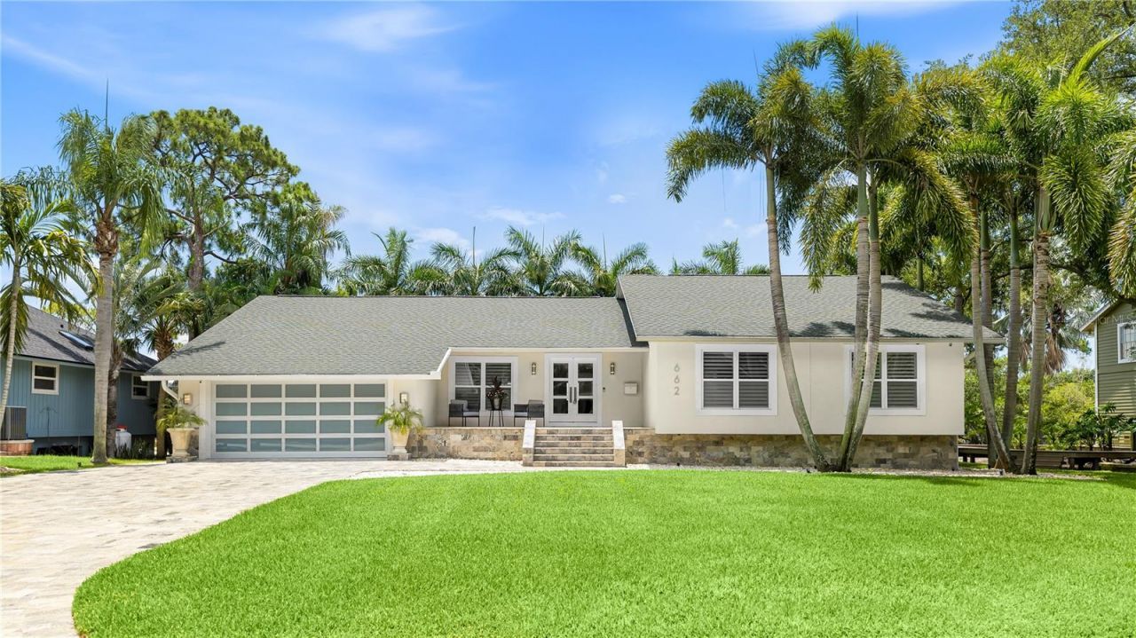 662 Apalachee Circle Ne, Saint Petersburg, FL 33702 Photo