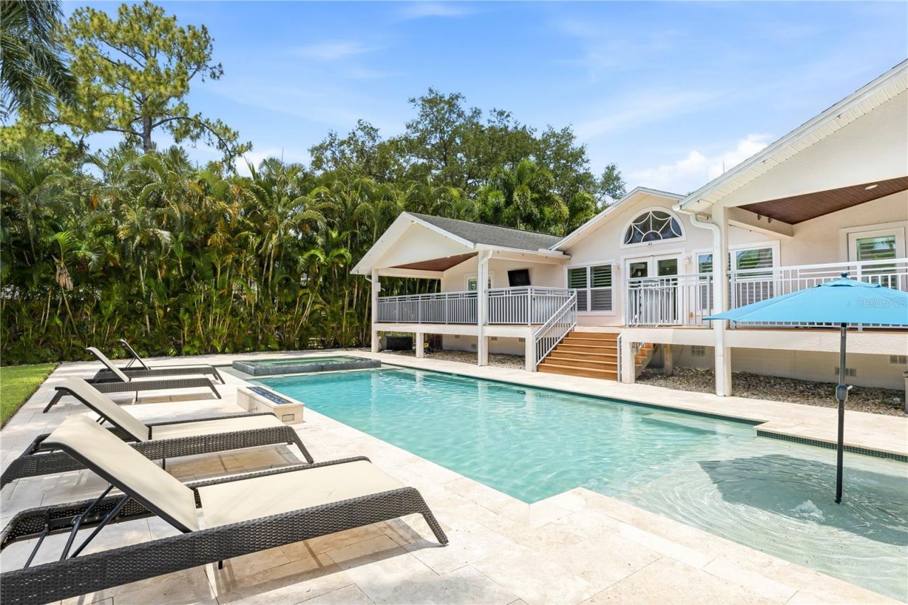 662 Apalachee Circle Ne, Saint Petersburg, FL 33702 Photo
