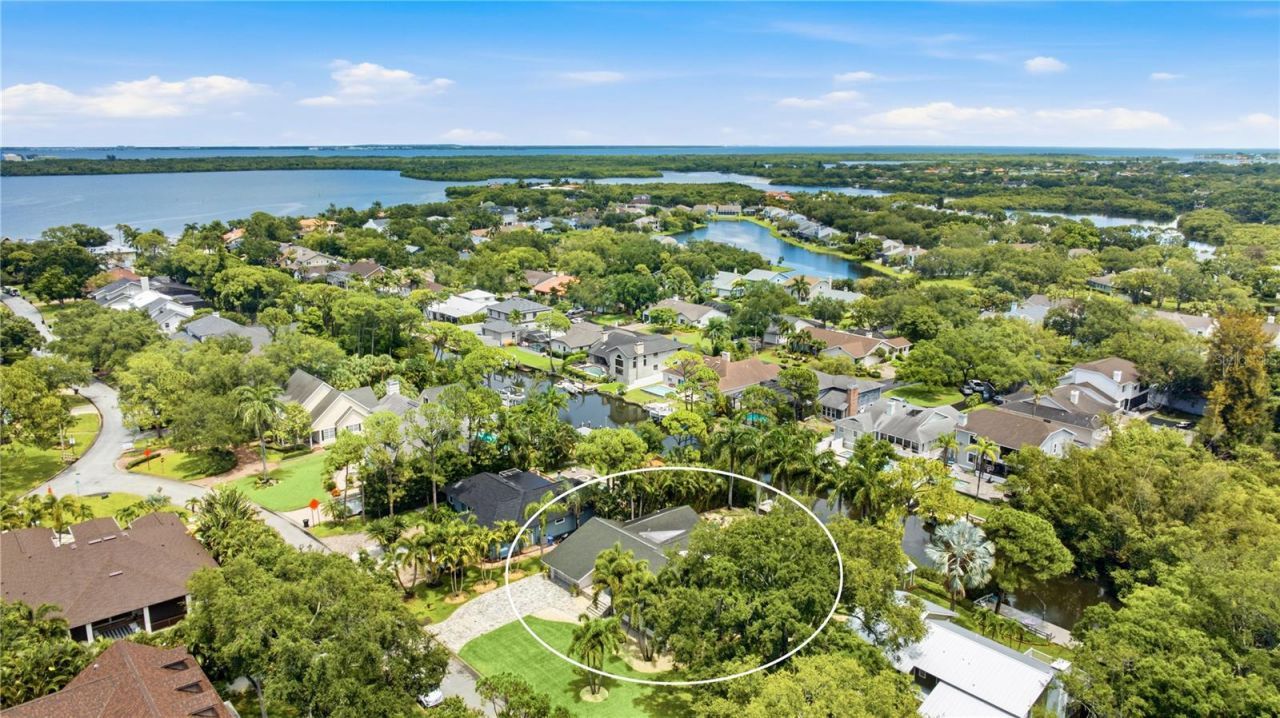 662 Apalachee Circle Ne, Saint Petersburg, FL 33702 Photo