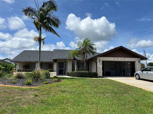 9438 CRUGAR , ENGLEWOOD, FL 34224