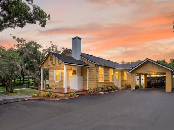 102 N CLAYTON STREET , MOUNT DORA, FL 32757